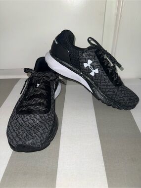 Under Armour Women's Charged Escape 2 Reflect in Black Graphite